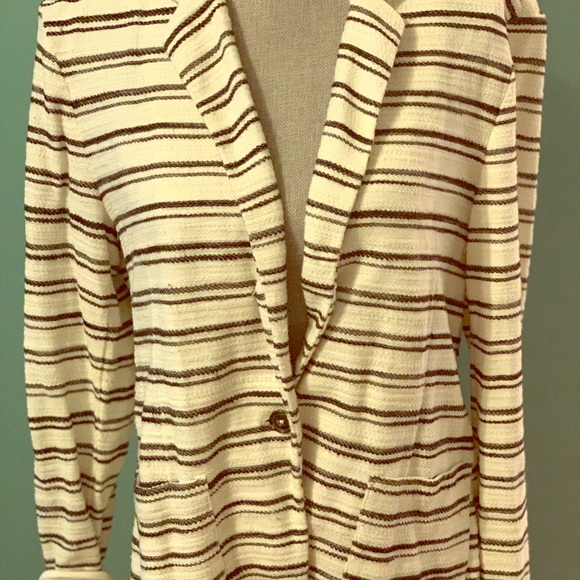 Blazer - Picture 1 of 3